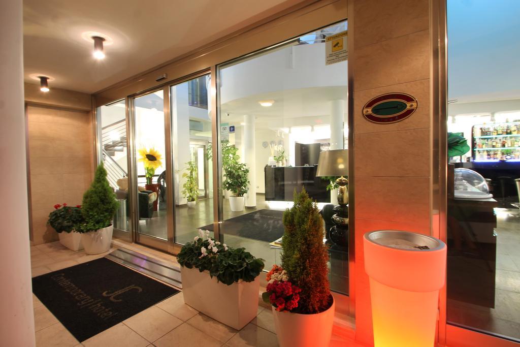Jc Hotel Рим Экстерьер фото